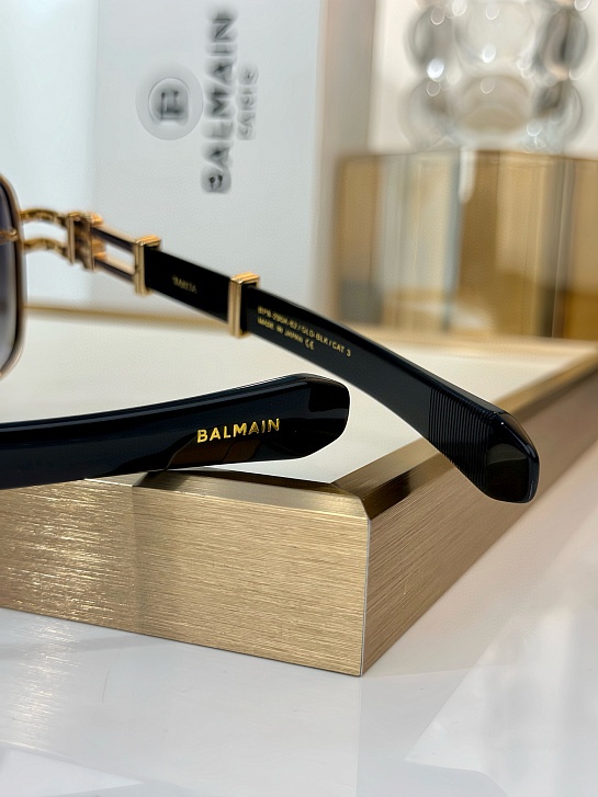 Солнцезащитные очки Balmain Cat