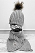 Комплект из шапки и шарфа серого цвета Moncler logo-patch