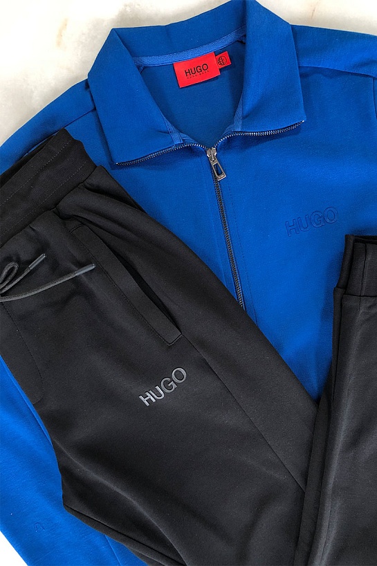 Мужской чёрно-синий костюм Hugo Boss