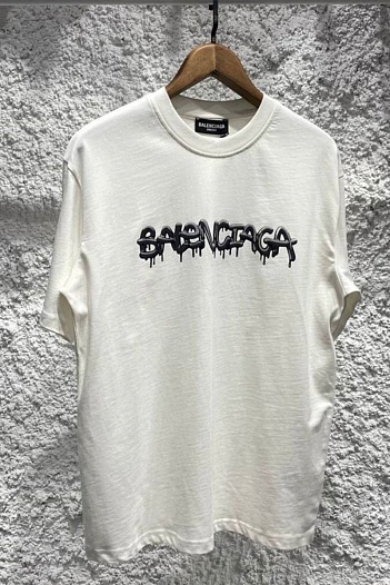 Белая оверсайз футболка Balenciaga   