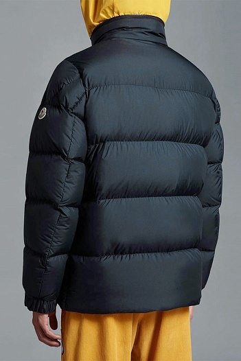 Мужской тёмно-синий пуховик Moncler Katmai   