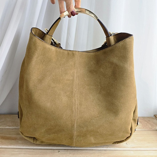 Замшевая сумка Moschino 42x31 см