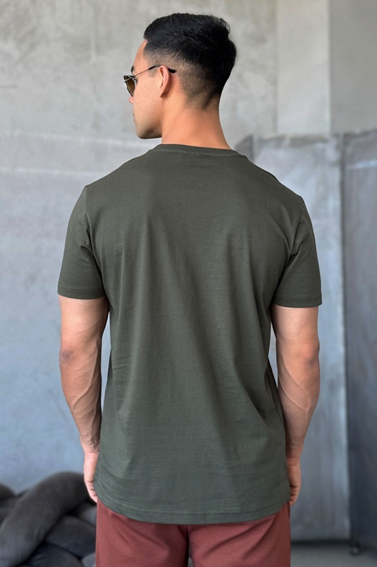 Мужская тёмно-зелёная футболка Hugo Boss