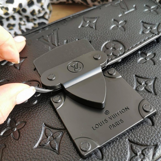 Кожаная сумка Louis Vuitton S Lock Messenger Tasche 24x17x8 см