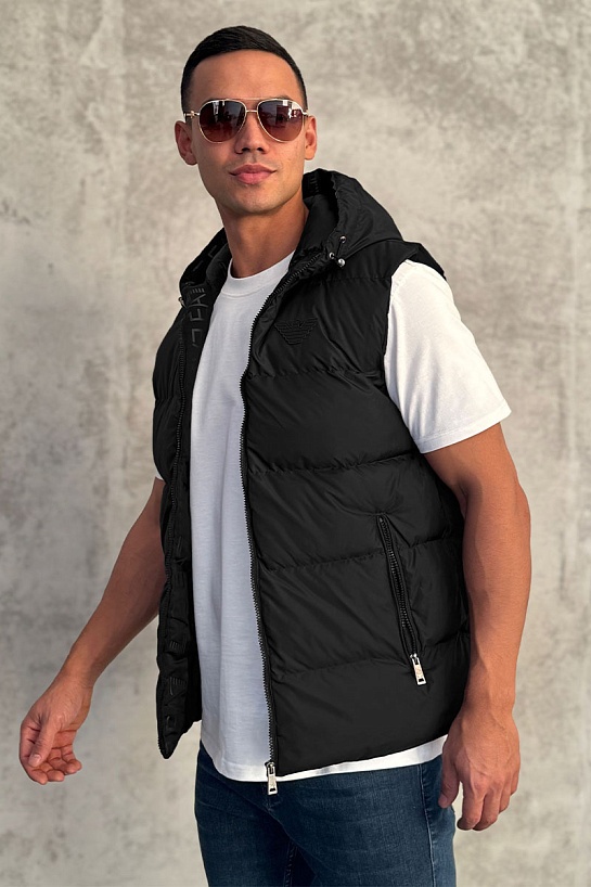 Мужской чёрный жилет Emporio Armani 7