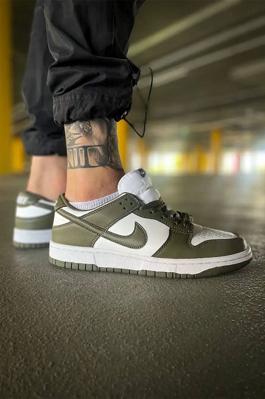 Кроссовки Nike SB Dunk Low "Medium Olive"