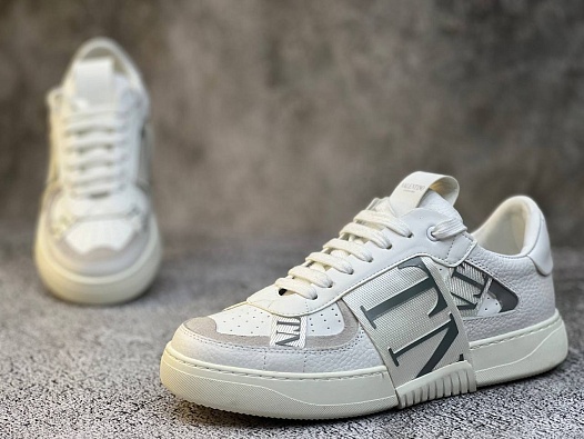 Женские кожаные кроссовки Valentino Gavani   