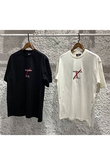 Белая оверсайз футболка Balenciaga Collaboration   