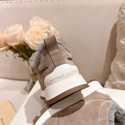 Женские замшевые кроссовки с мехом Brunello Cucinelli Premium   