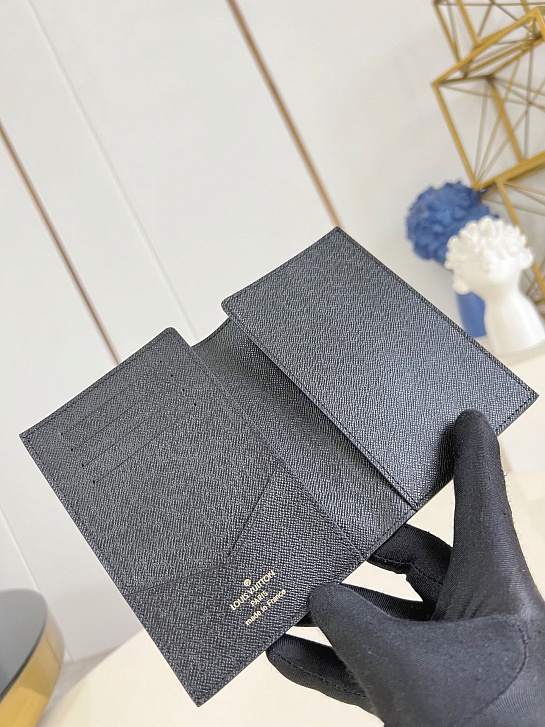 Кожаная обложка для паспорта Louis Vuitton Premium 14x9.5x2.5 см