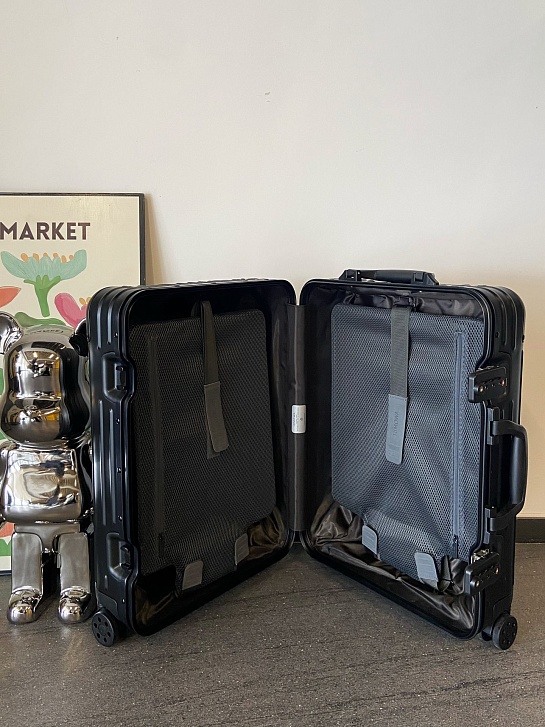 Чемодан Rimowa Aluminum S Premium 54x36x23 см