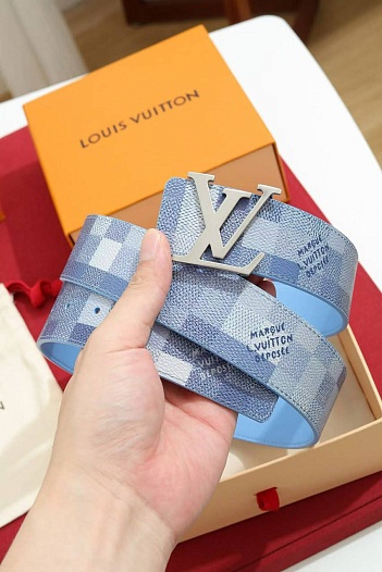 Кожаный ремень Louis Vuitton Initiales Damoflage   