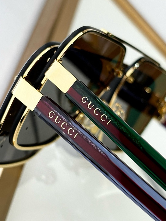 Солнцезащитные очки Gucci GG