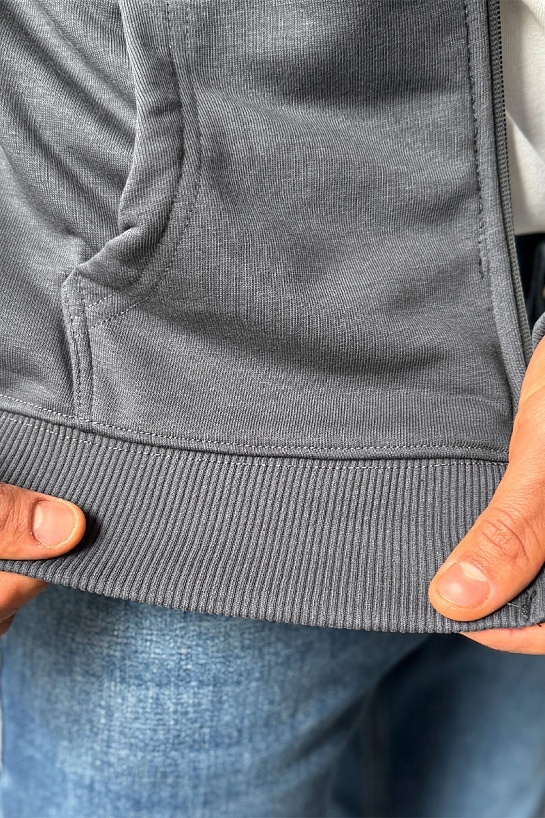 Серая кофта на молнии Stone Island compass-patch