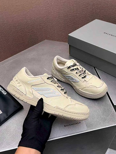 Женские кожаные кроссовки Balenciaga Hamptons Worn-Out premium   