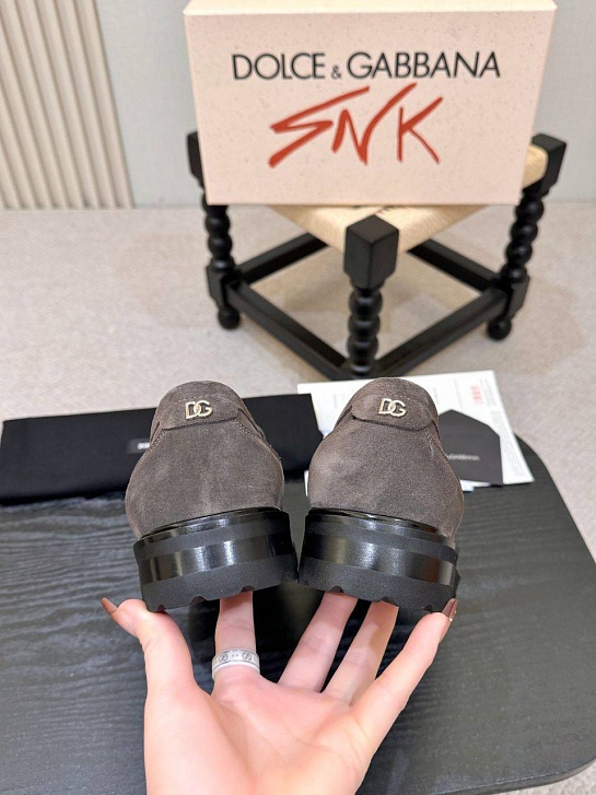 Мужские замшевые лоферы Dolce & Gabbana