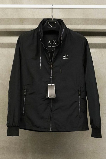 Мужская куртка чёрного цвета Armani Exchange   