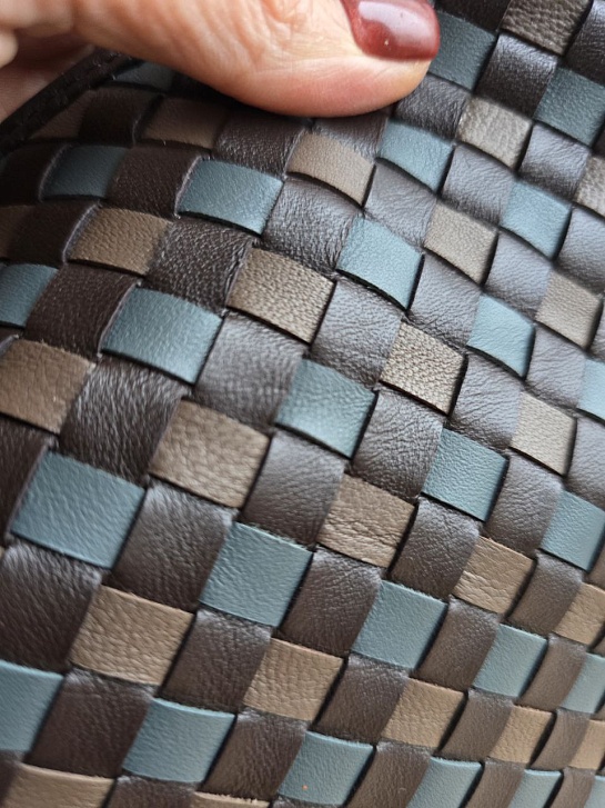 Кожаная сумка Bottega Veneta 33x26 см