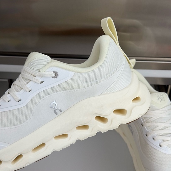 Кроссовки Loewe X On Cloudtilt 2.0