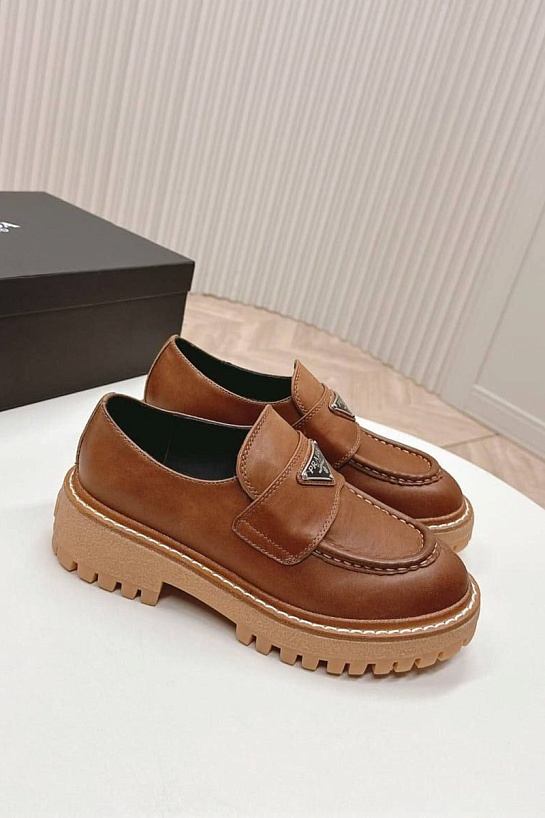 Женские кожаные лоферы Prada Premium - Brown