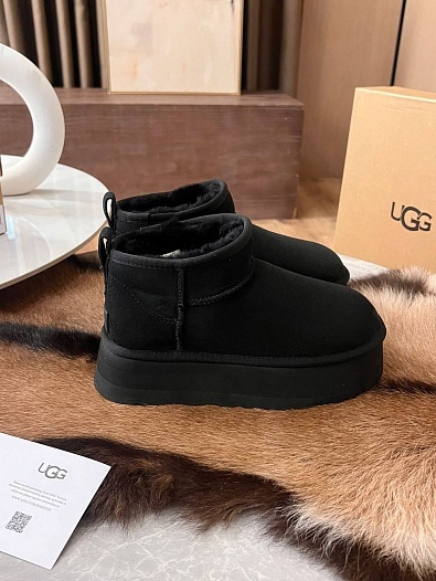 Женские ботинки UGG Classic Ultra Mini Platform - Black   