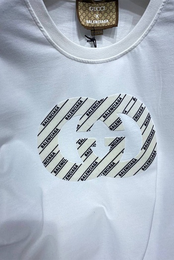 Белая оверсайз футболка Gucci x Balenciaga Collaboration   