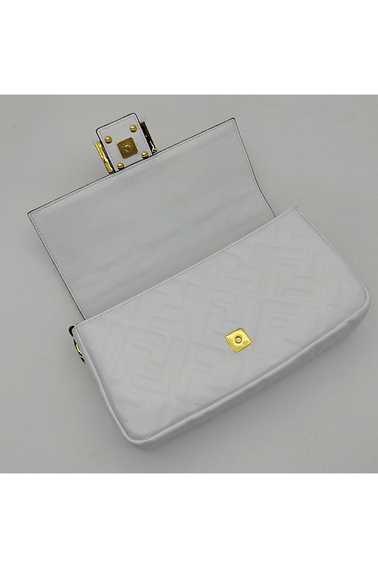 Кожаная сумка Fendi Medium Baguette FF motif 27x16 см (2 расцветки)