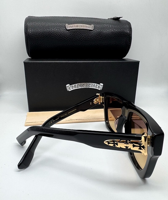 Солнцезащитные очки Chrome Hearts Charismadick