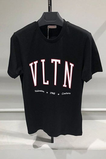 Мужская чёрная футболка Valentino    