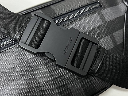 Сумка на пояс Burberry Sonny Check 28x14 см