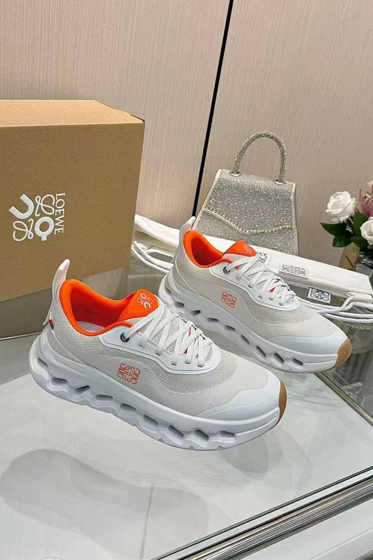 Женские кроссовки On x Loewe Cloudtilt 2.0 premium