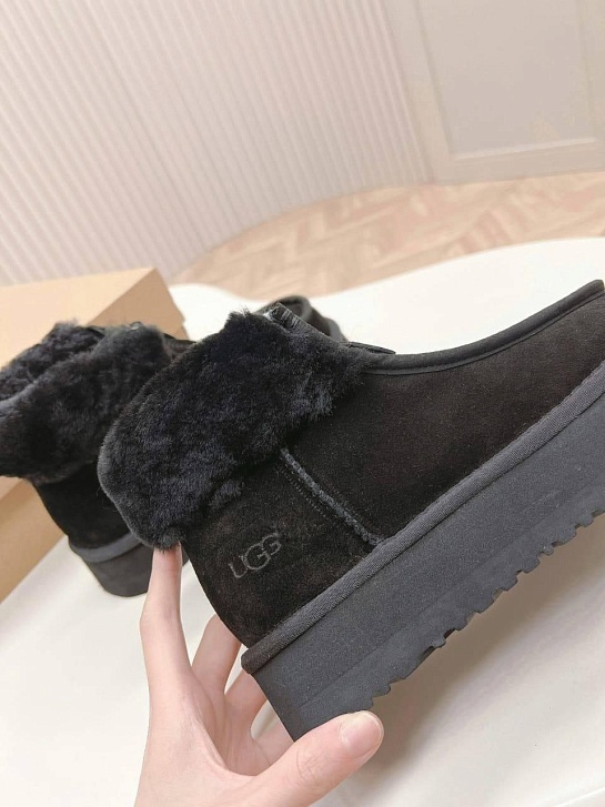 Женские замшевые ботинки с мехом UGG Funkette - Black
