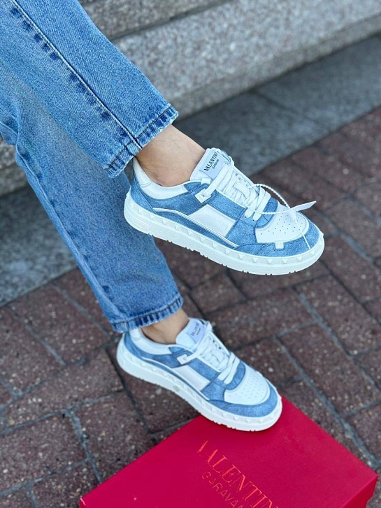 Женские кожаные кроссовки Valentino Freedots - White / Blue