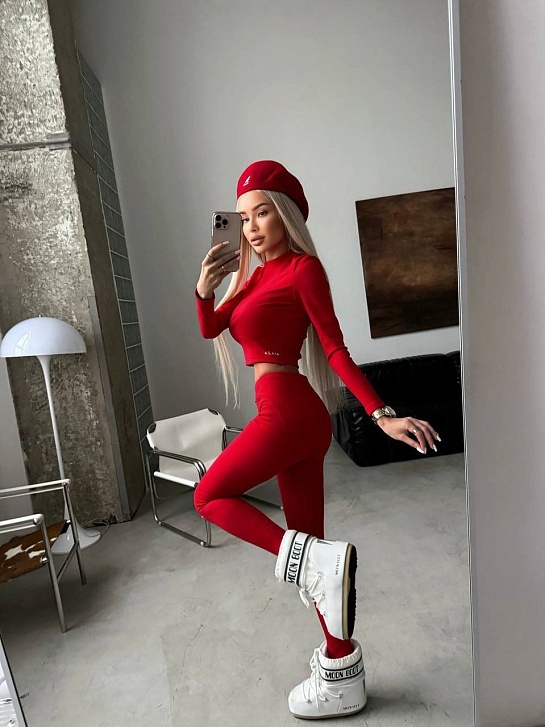 Женский лонгслив на флисе красного цвета Alaia