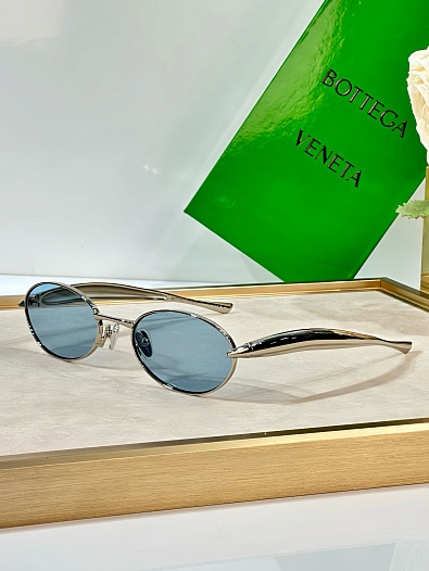 Солнцезащитные очки Bottega Veneta Sardine Oval   