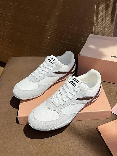 Замшевые женские кроссовки MIU MIU   