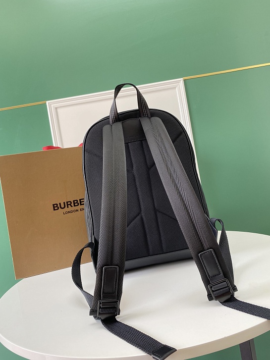 Нейлоновый рюкзак Burberry Premium 42.5x30x14.5 см