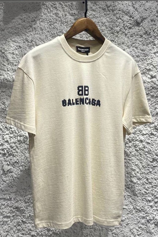 Светло-бежевая оверсайз футболка Balenciaga Pixel