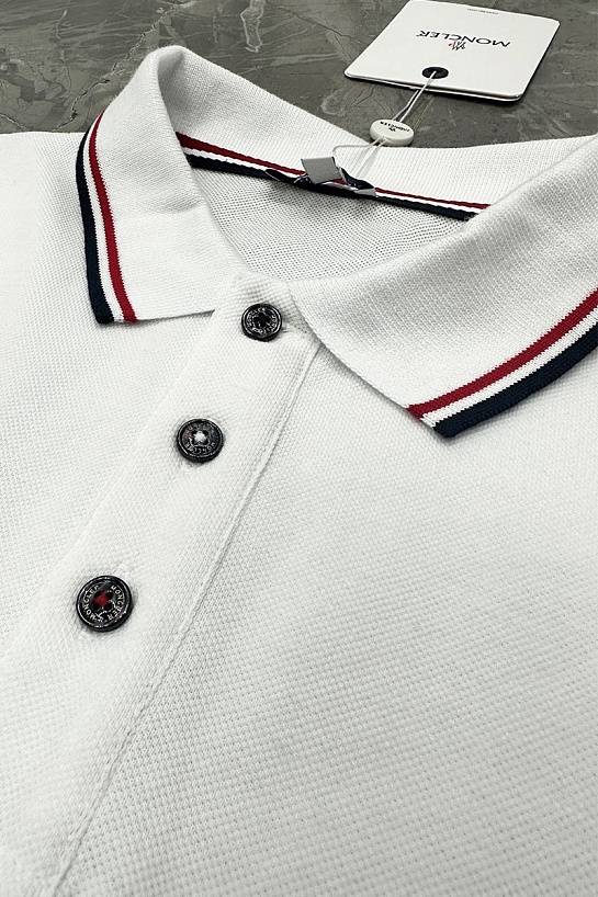 Мужское поло белого цвета Moncler logo-patch
