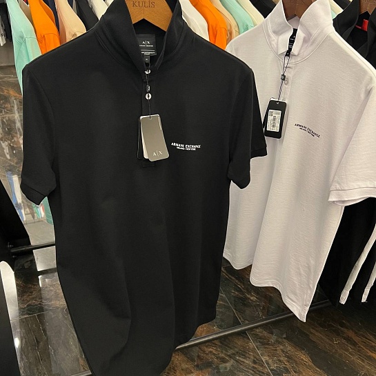 Мужское поло Armani Exchange чёрного цвета