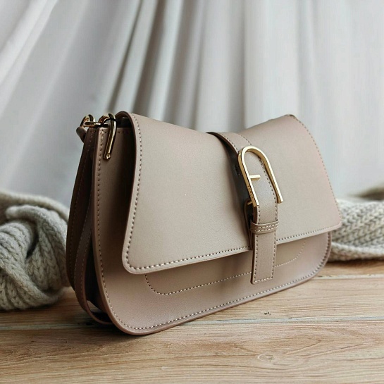 Кожаная сумка Furla Flow Mini 25x18 см