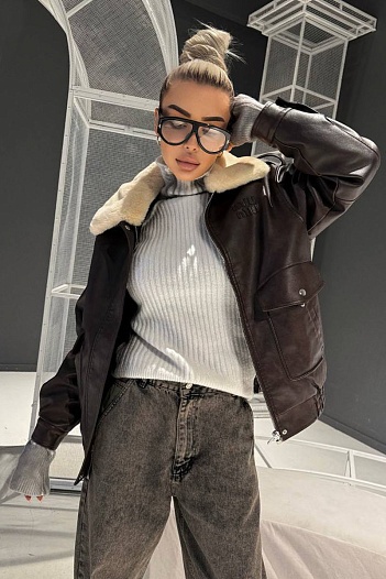 Женская кожаная дубленка MIU MIU с меховым воротом   