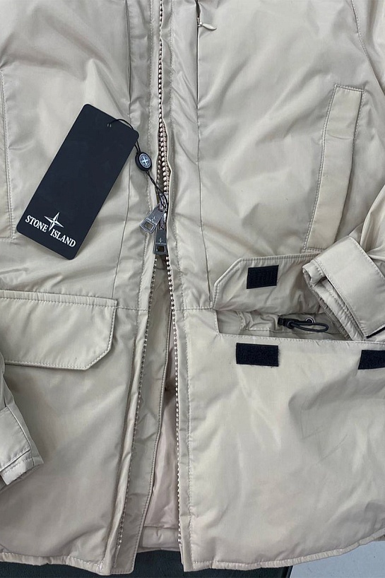 Парка бежевого цвета Stone Island compass-patch