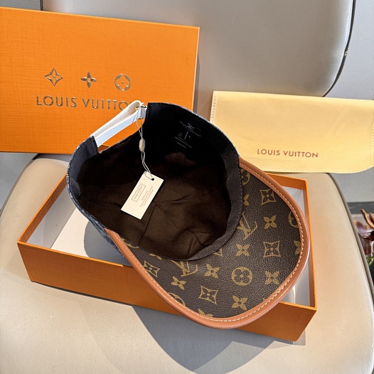Бейсболка Louis Vuitton Monogram premium   
