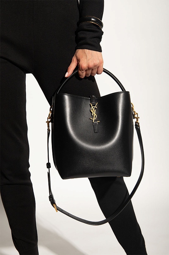 Кожаная сумка Yves Saint Laurent Le 37 bucket bag 20x25 см