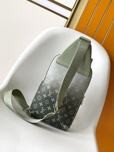 Кожаная сумка Louis Vuitton Avenue Sling Premium 31x20x10 см   