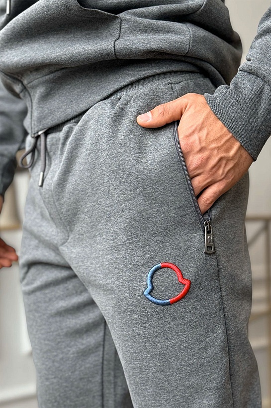 Серый спортивный костюм Moncler logo-embroidered