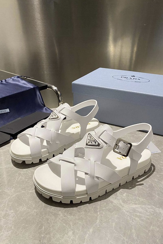 Женские кожаные сандалии Prada Monolith
