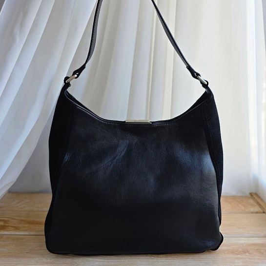 Женская чёрная замшевая сумка Balenciaga 37x28 см