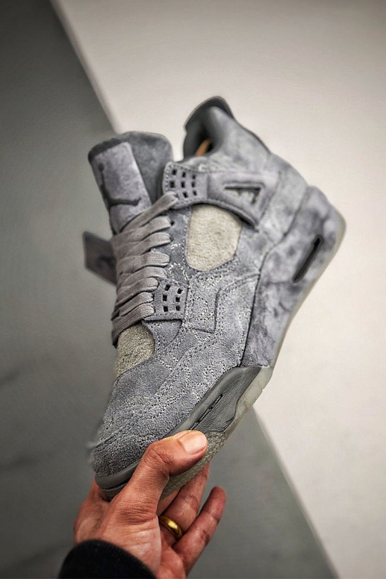 Кроссовки Nike Air Jordan 4 Retro x KAWS  - Grey